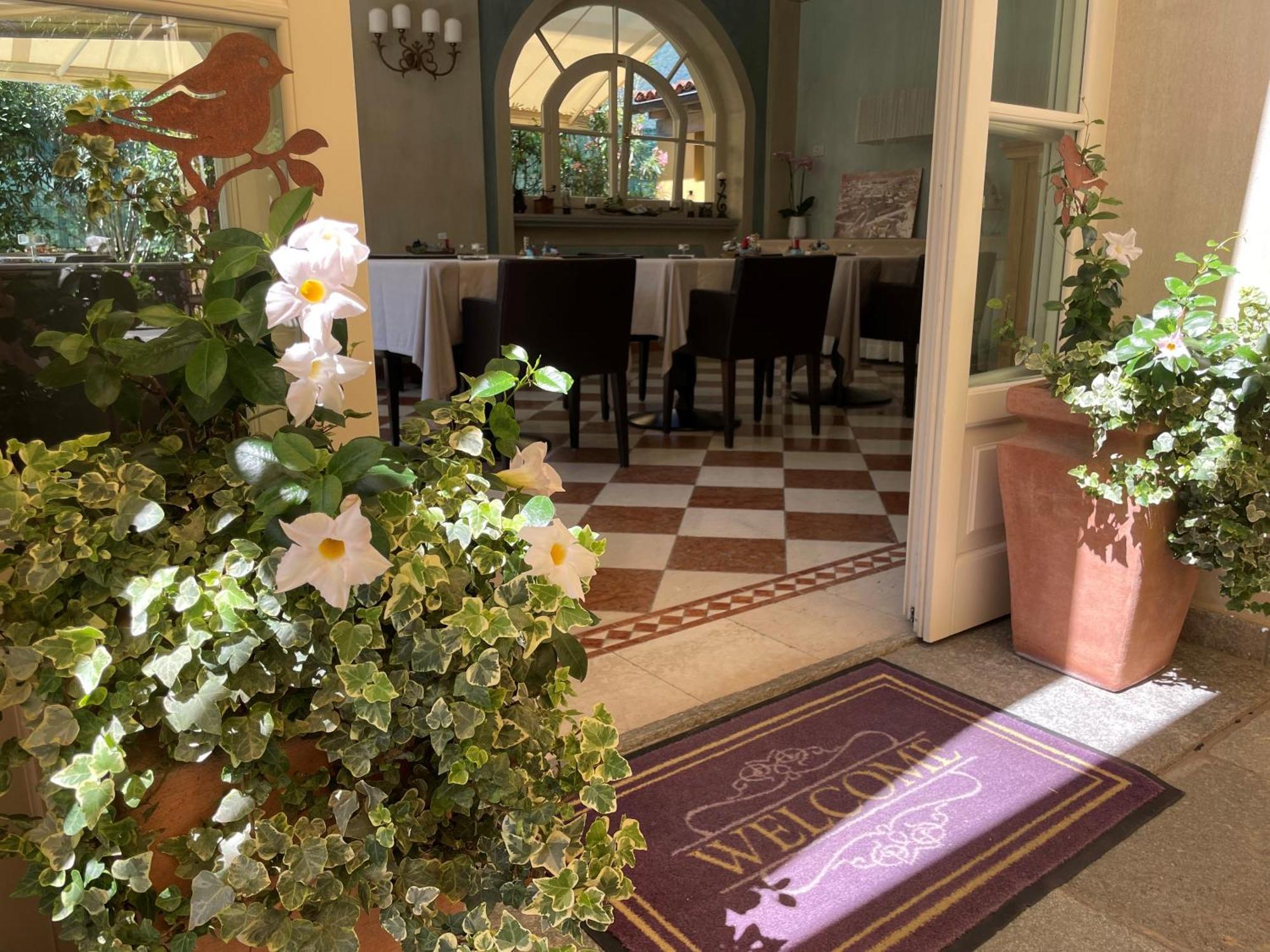 Villa Palmira Kinderfreies Hotel 坎诺比奥 外观 照片
